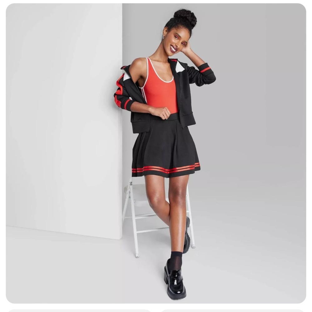 Pleated mini skirt